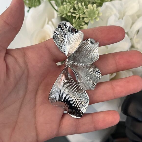 Silver Plated Ginkgo Statement Earrings-sculptural Floral design - Picture 9 of 11